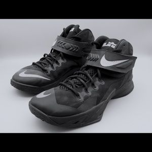 Nike Lebron Soldier 8